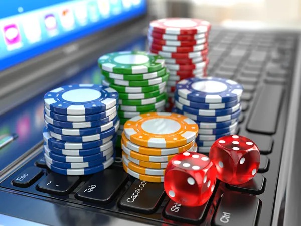 Wallet balance display during slot play